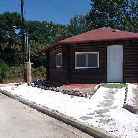 ホテル Wooden House ケラモティ エクステリア 写真